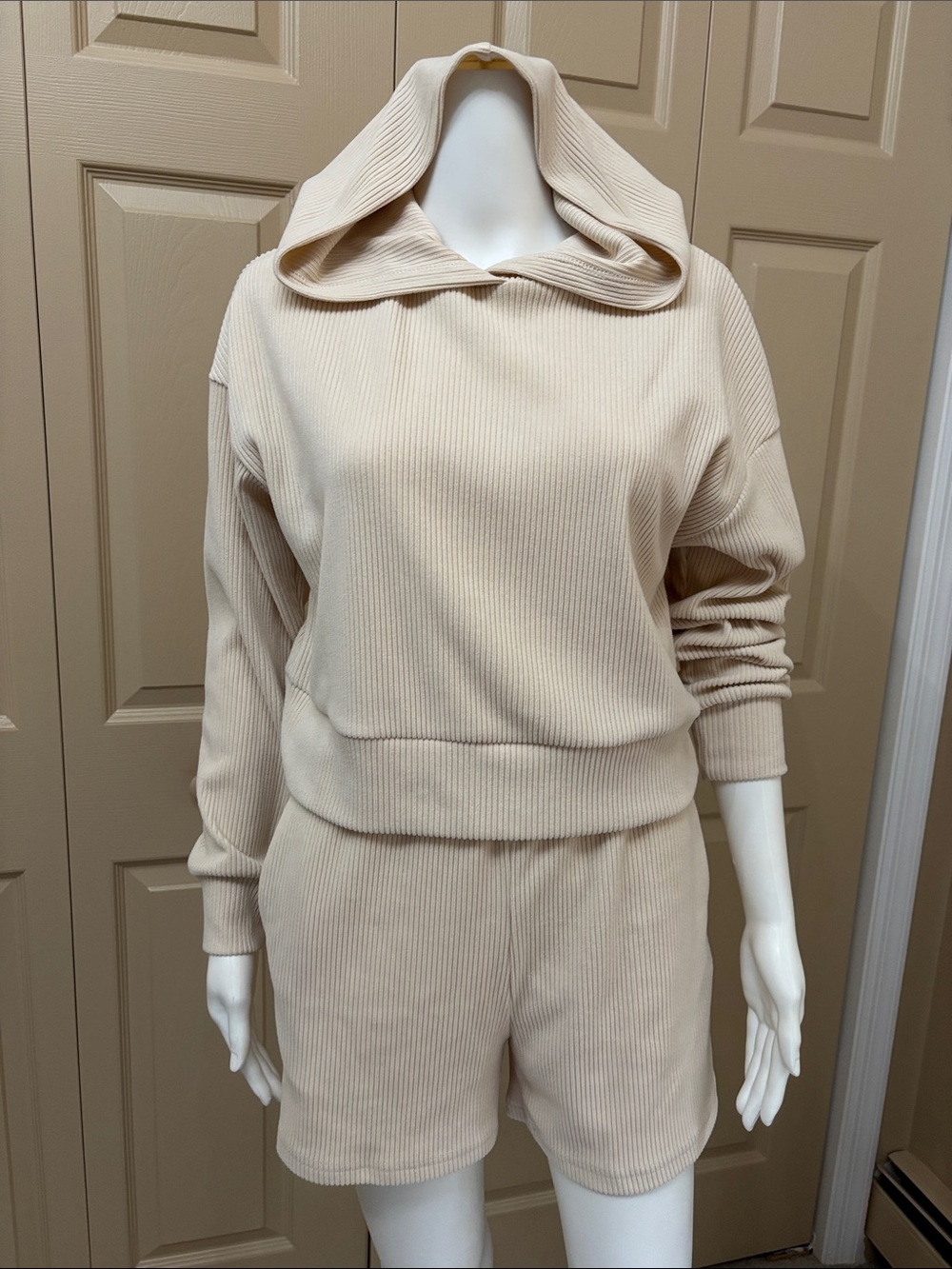 Two piece ribbed lounge set